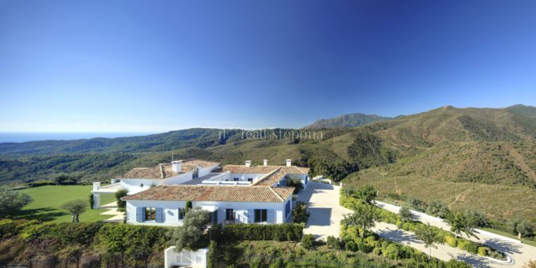 2016-244HFV | Villa in Benahavis – € 4,900,000 – 5 beds, 5 baths