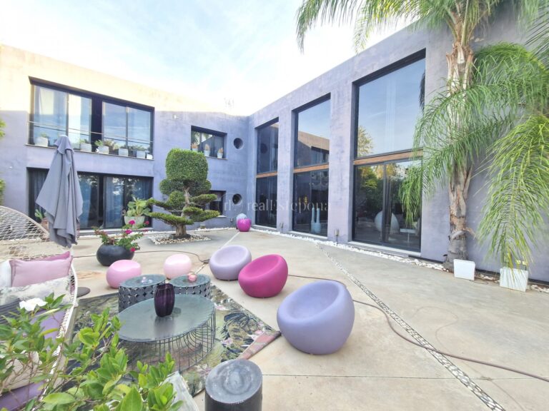 649-00004P | Villa in Estepona – € 2,150,000 – 5 beds, 5 baths