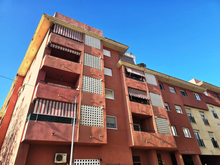 R4765807 | Middle Floor Apartment in San Pedro de Alcántara – € 300,000 – 3 beds, 2 baths