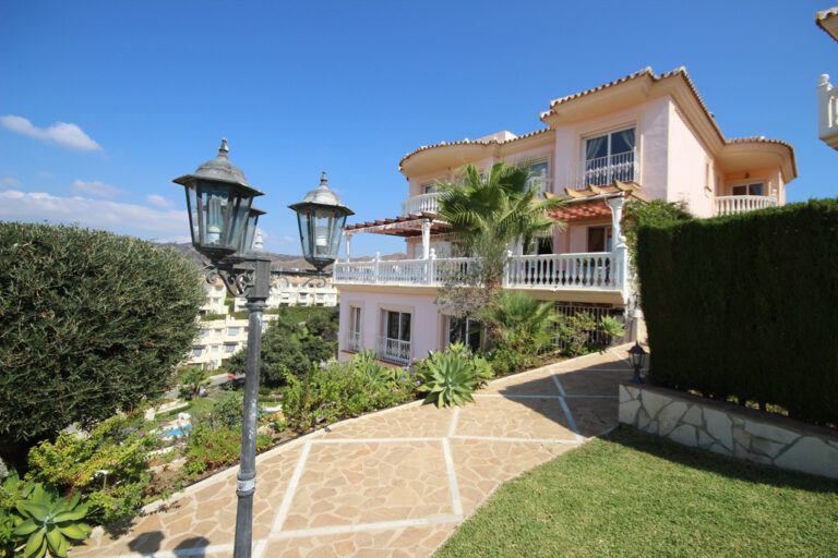 R2771282 | Detached Villa in Artola – € 1,500,000 – 6 beds, 6 baths