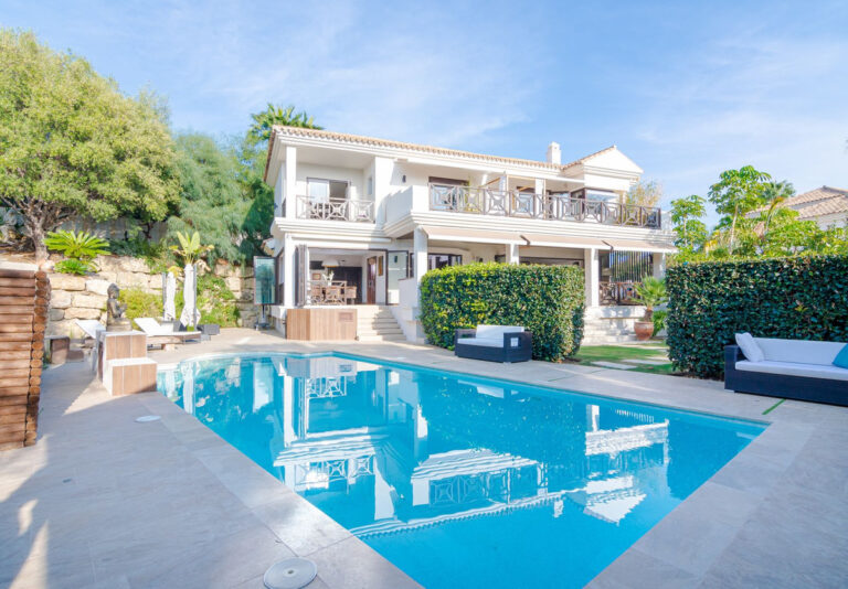 R4637857 | Detached Villa in Nueva Andalucía – € 2,450,000 – 5 beds, 6 baths