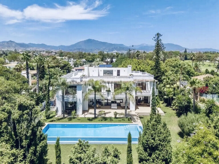 R4834804 | Detached Villa in Guadalmina Baja – € 6,390,000 – 6 beds, 9 baths