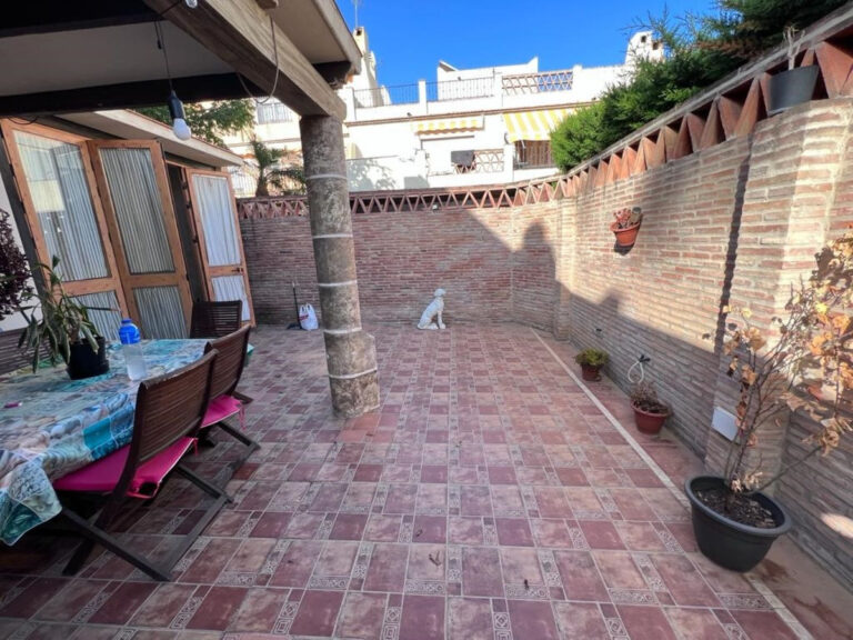 R4355638 | Townhouse in Estepona – € 499,000 – 3 beds, 2 baths