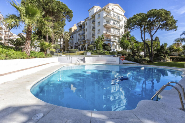 R4606204 | Ground Floor Apartment in Puerto Banús – € 648,000 – 2 beds, 2.5 baths