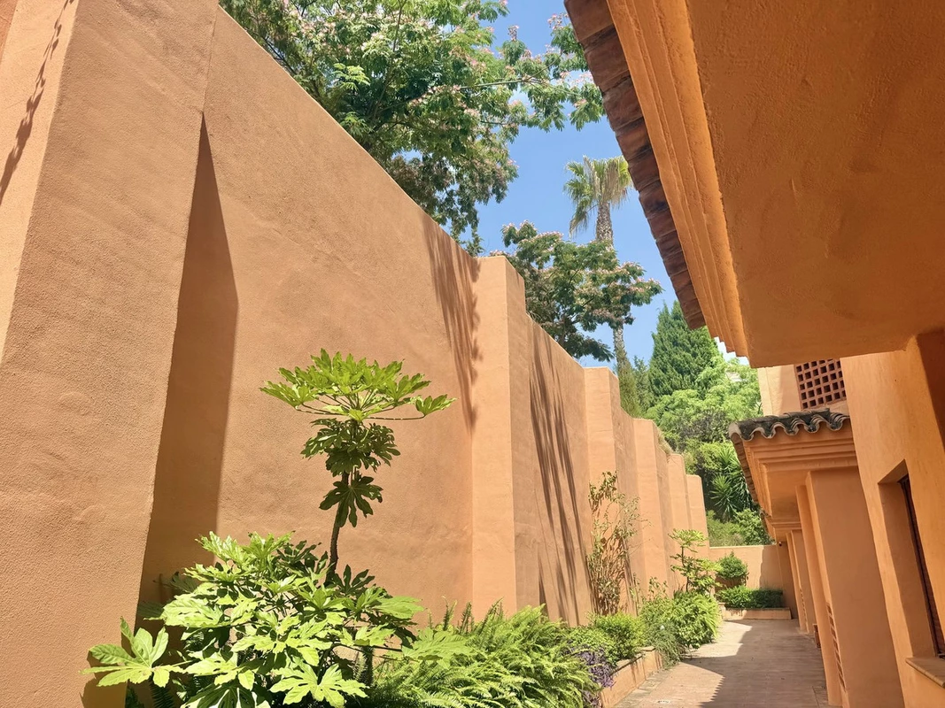 2-5bd7b9d04b45e33852eaf0ec6670150d