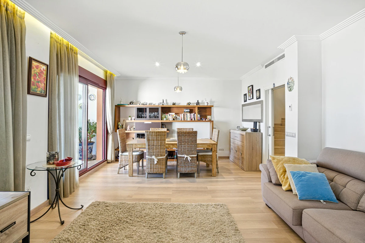 7-aa4cc561180b369757c0bb4af9886cd3