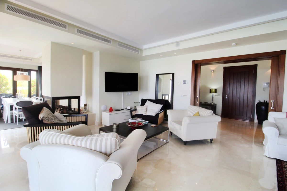 7-aa4cc561180b369757c0bb4af9886cd3