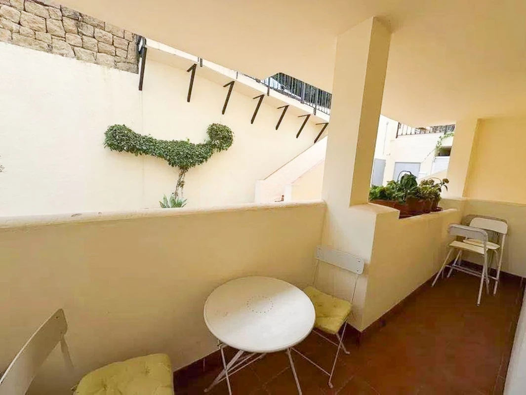 8-e64a9055bba3e77ac8aca3b893cdf826