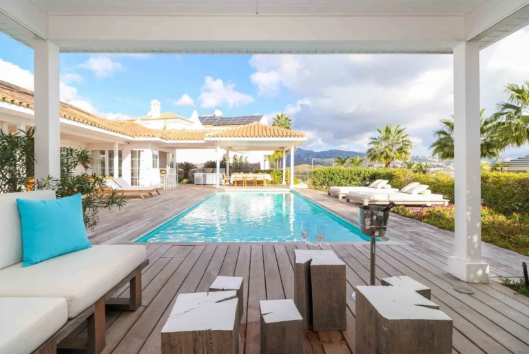 R5046673 | Detached Villa in Benahavís – € 1,975,000 – 4 beds, 2.5 baths