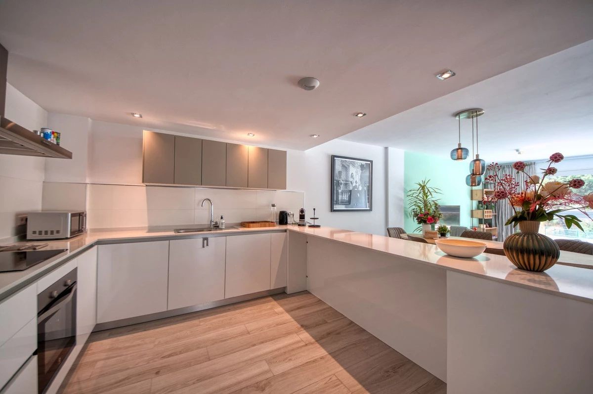 2-5bd7b9d04b45e33852eaf0ec6670150d