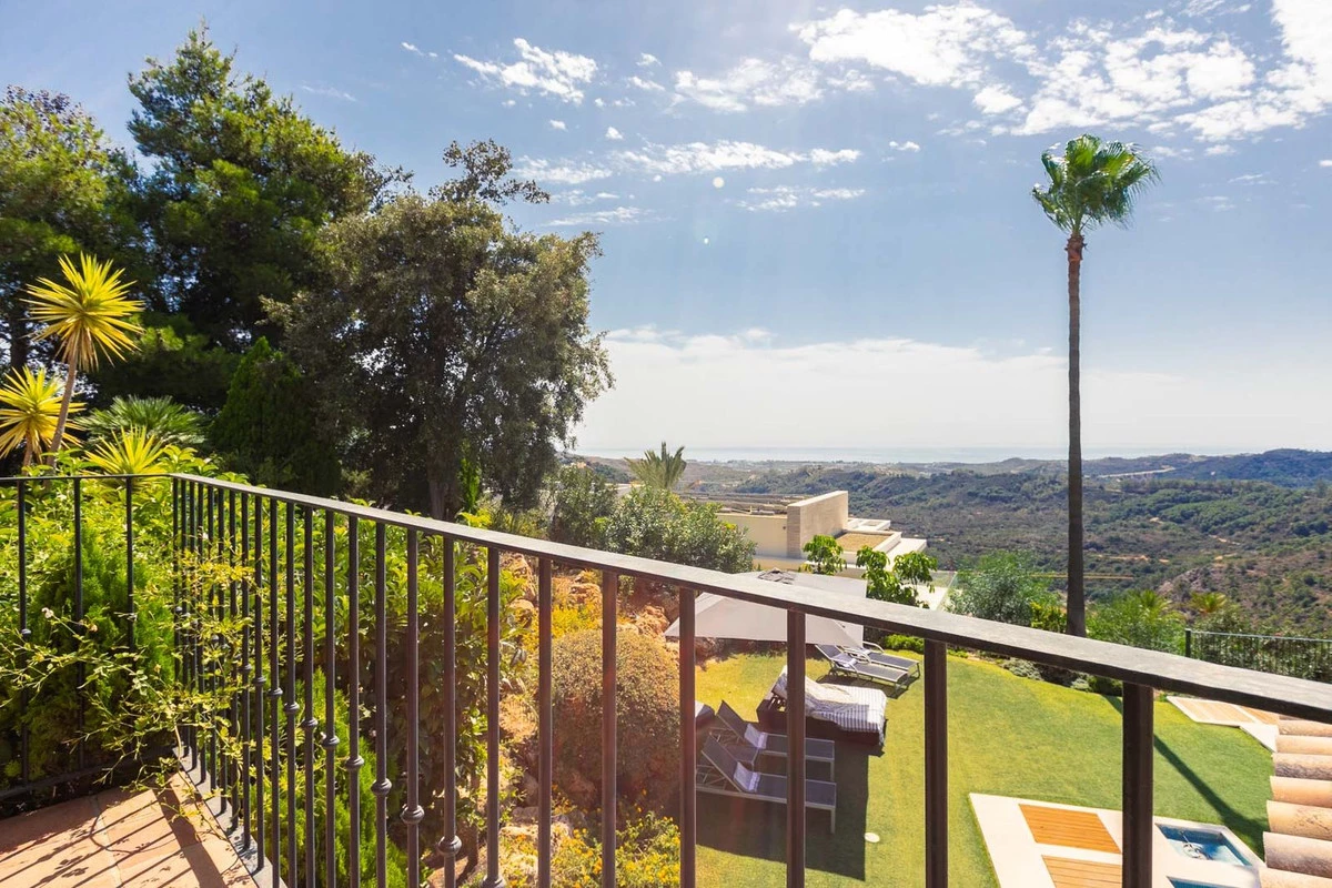 9-467d0cee5b725f3ef65f102a0c2e69c0