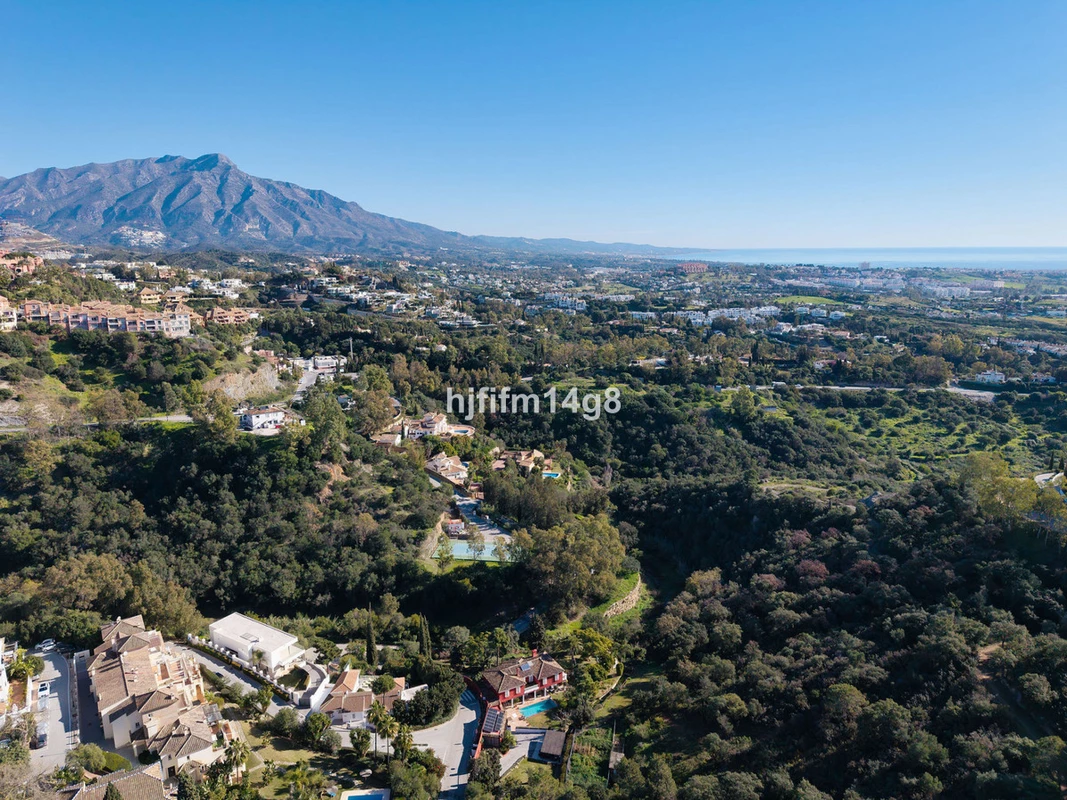 2-5bd7b9d04b45e33852eaf0ec6670150d