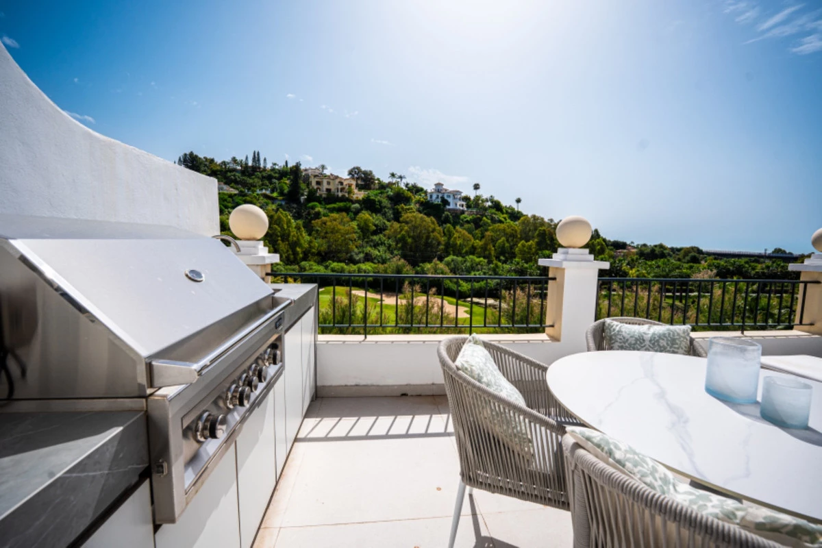 9-467d0cee5b725f3ef65f102a0c2e69c0