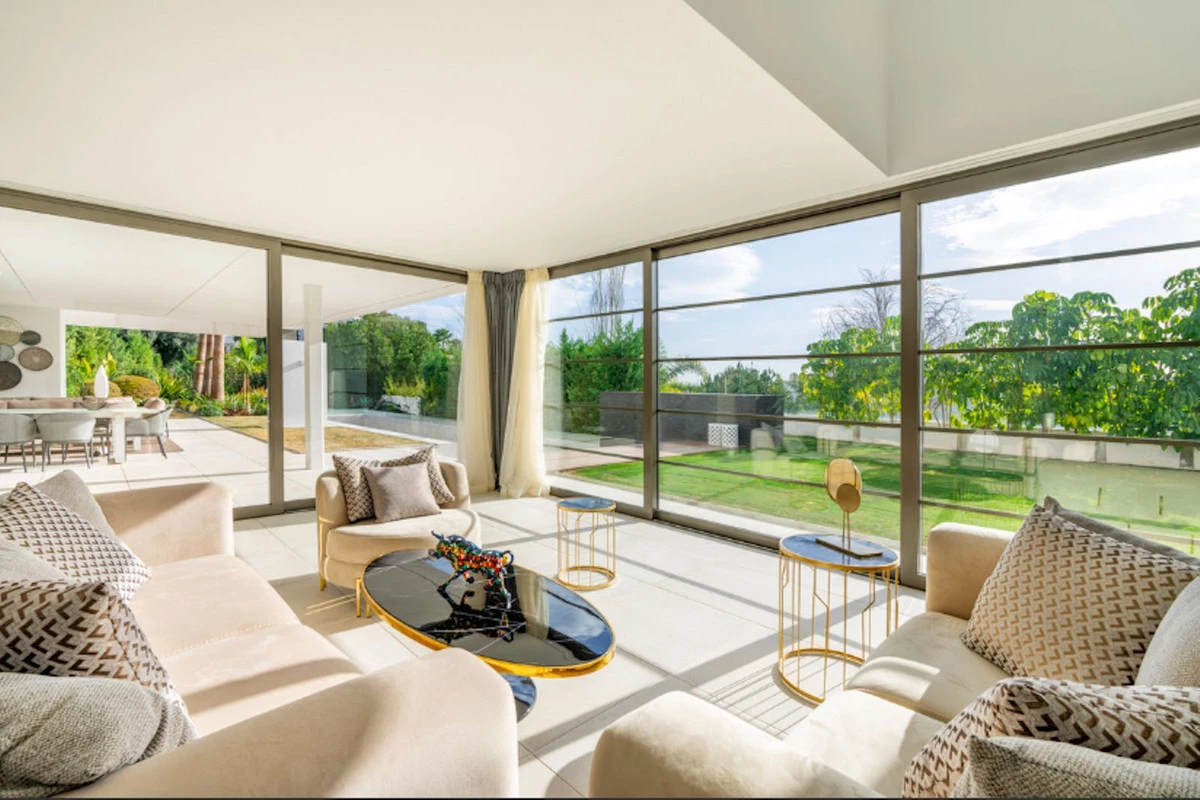 2-5bd7b9d04b45e33852eaf0ec6670150d