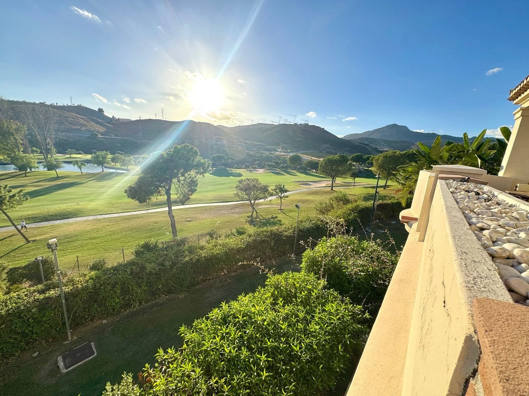 2-5bd7b9d04b45e33852eaf0ec6670150d