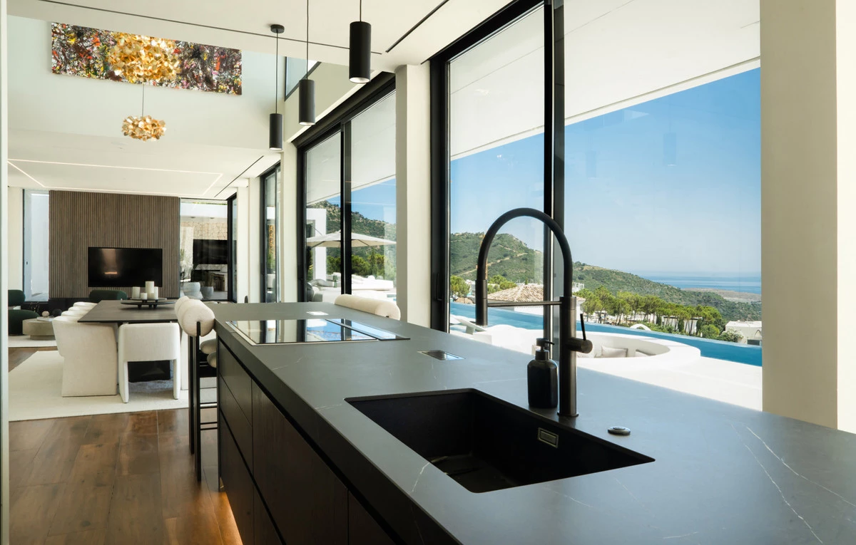 2-5bd7b9d04b45e33852eaf0ec6670150d