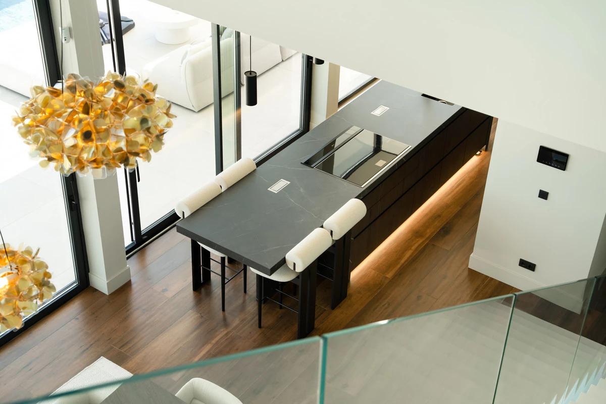 9-467d0cee5b725f3ef65f102a0c2e69c0