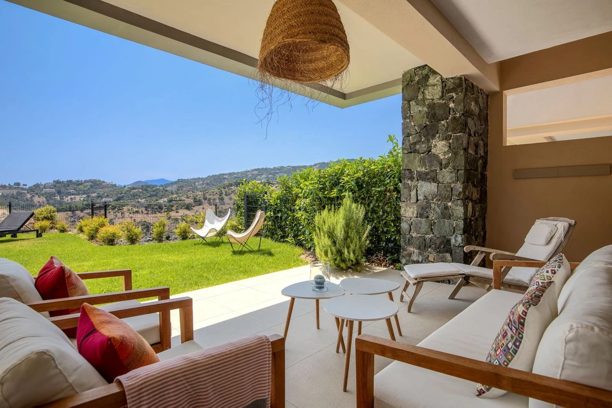 2-5bd7b9d04b45e33852eaf0ec6670150d