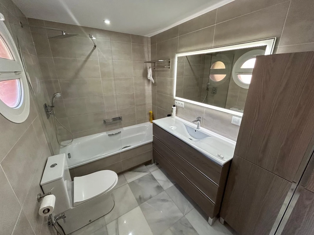 4-c23c0f86247804fa50226aecd8b0b2c8