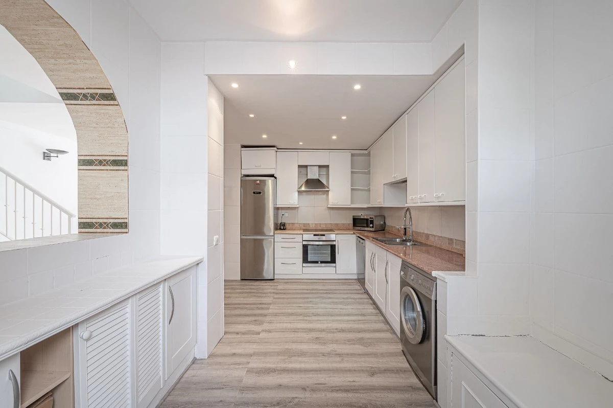 4-c23c0f86247804fa50226aecd8b0b2c8