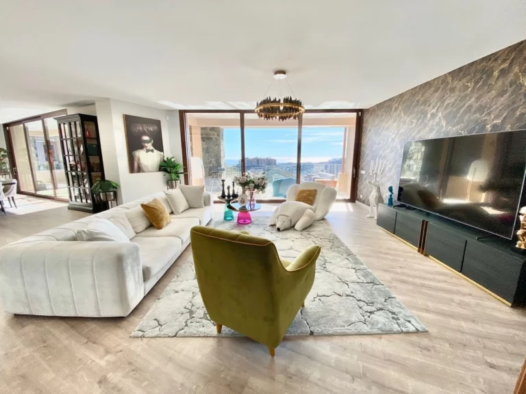 R5183332 | Middle Floor Apartment in Benahavís – € 1,700,000 – 4 beds, 4 baths