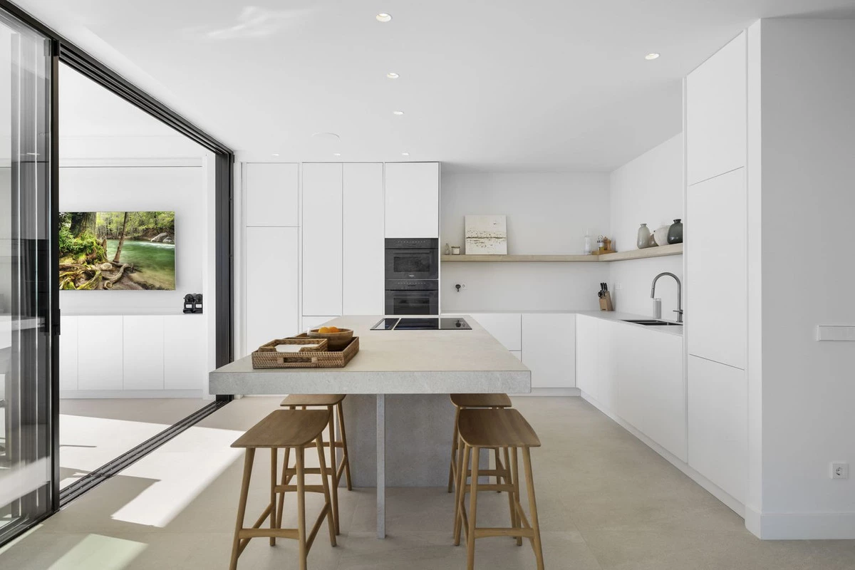 8-e64a9055bba3e77ac8aca3b893cdf826