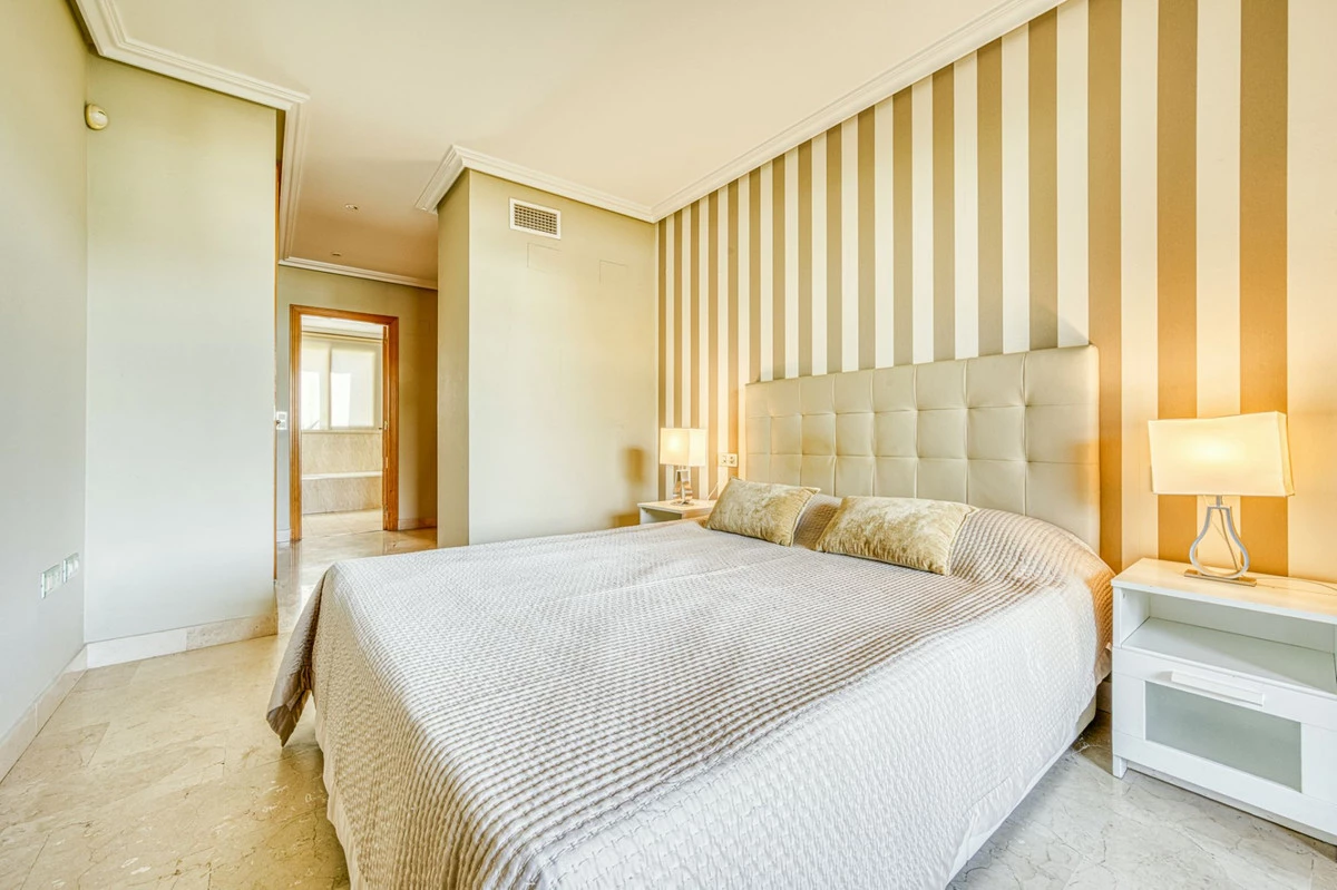 7-aa4cc561180b369757c0bb4af9886cd3