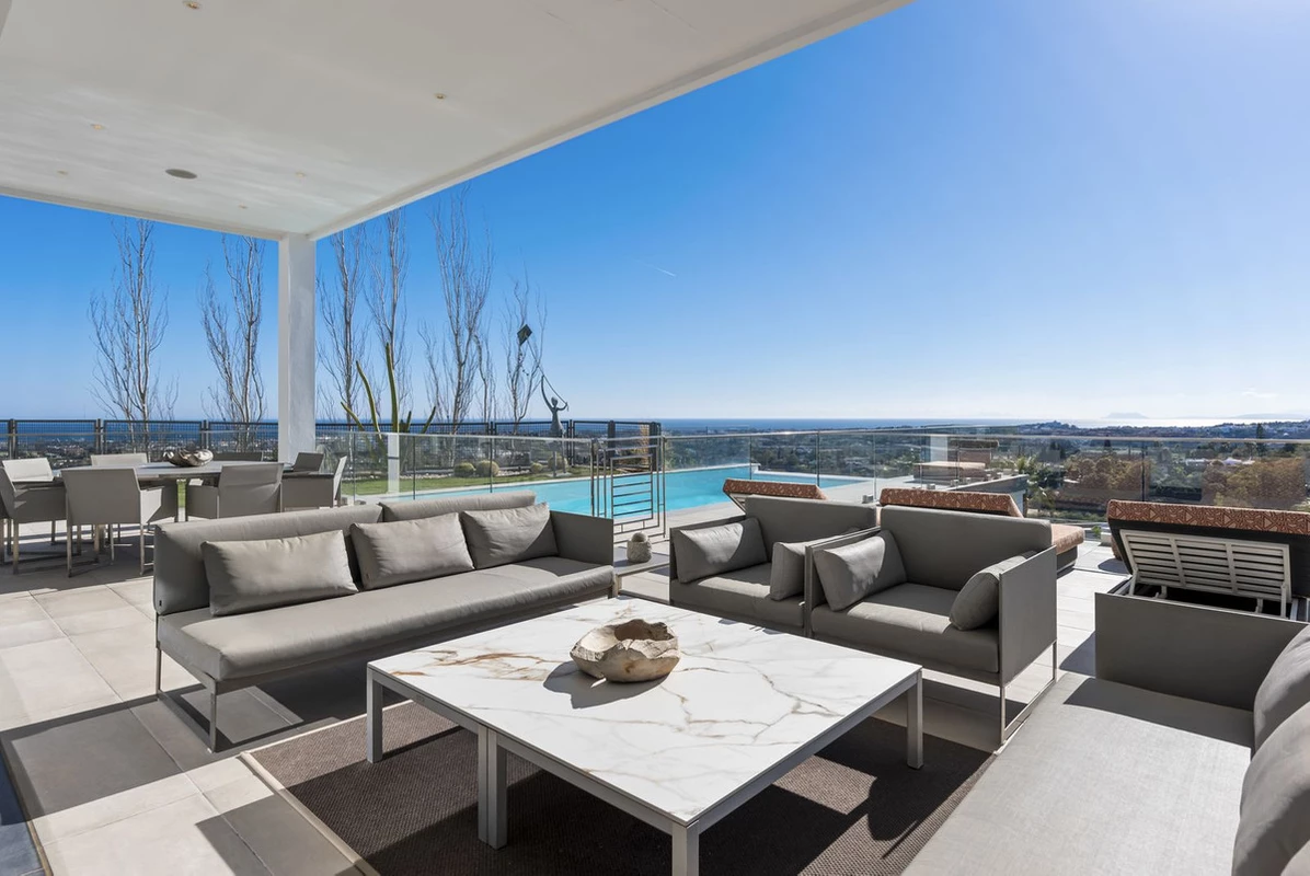 2-5bd7b9d04b45e33852eaf0ec6670150d