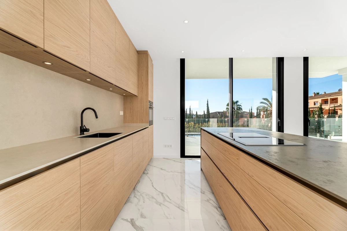 9-467d0cee5b725f3ef65f102a0c2e69c0