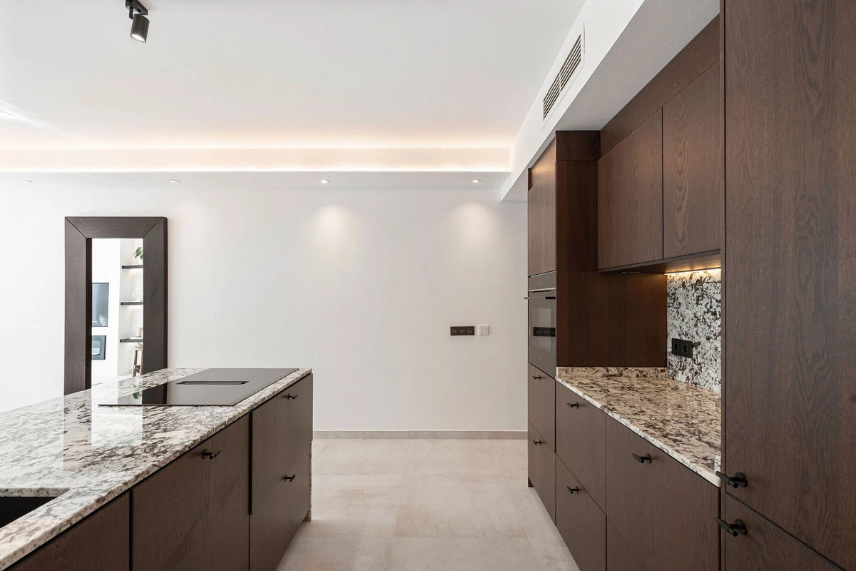 8-e64a9055bba3e77ac8aca3b893cdf826