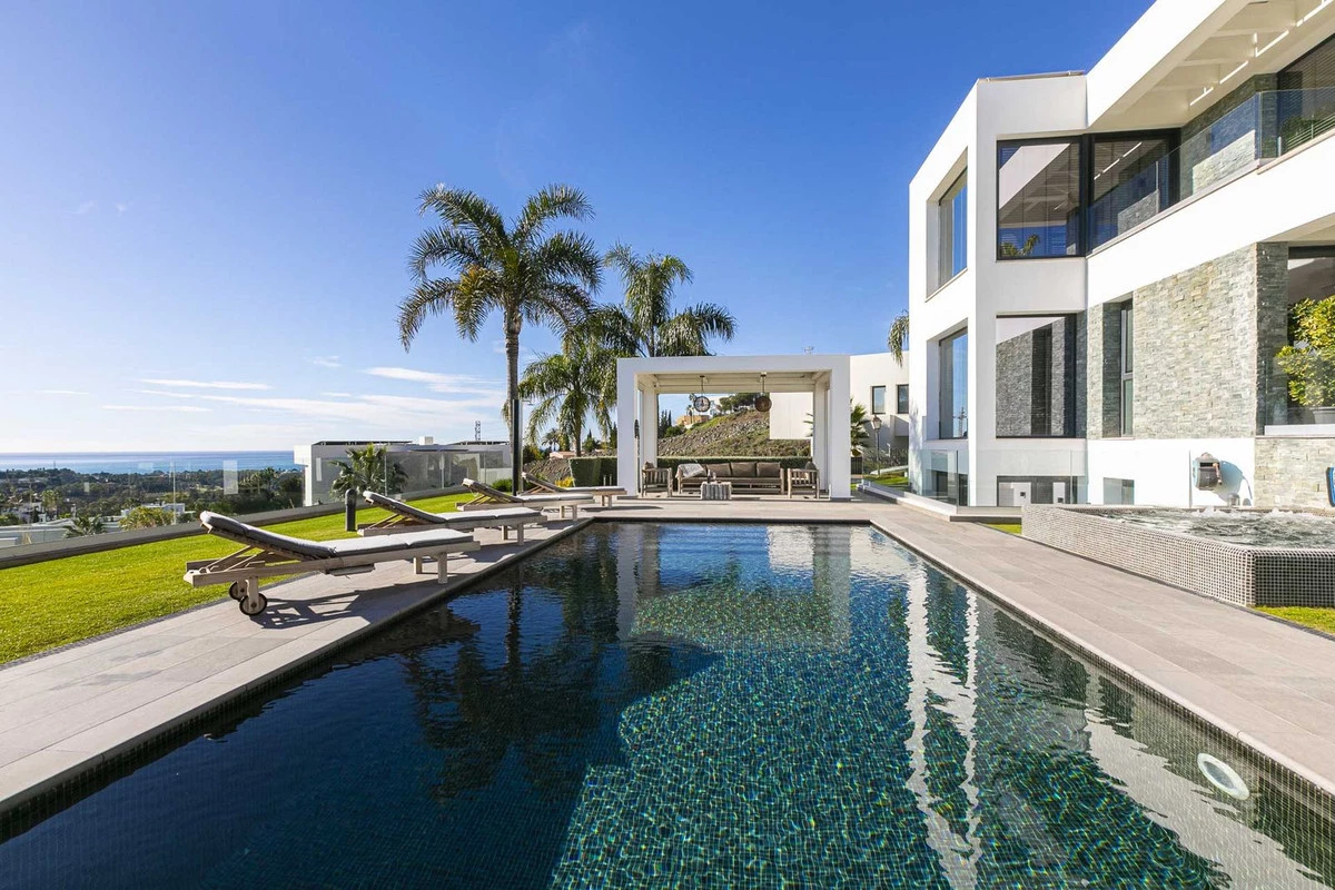 2-5bd7b9d04b45e33852eaf0ec6670150d