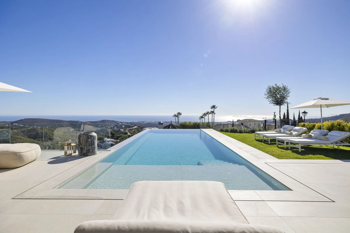 2-5bd7b9d04b45e33852eaf0ec6670150d