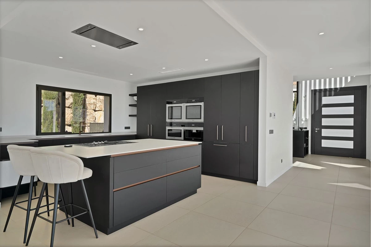 7-aa4cc561180b369757c0bb4af9886cd3