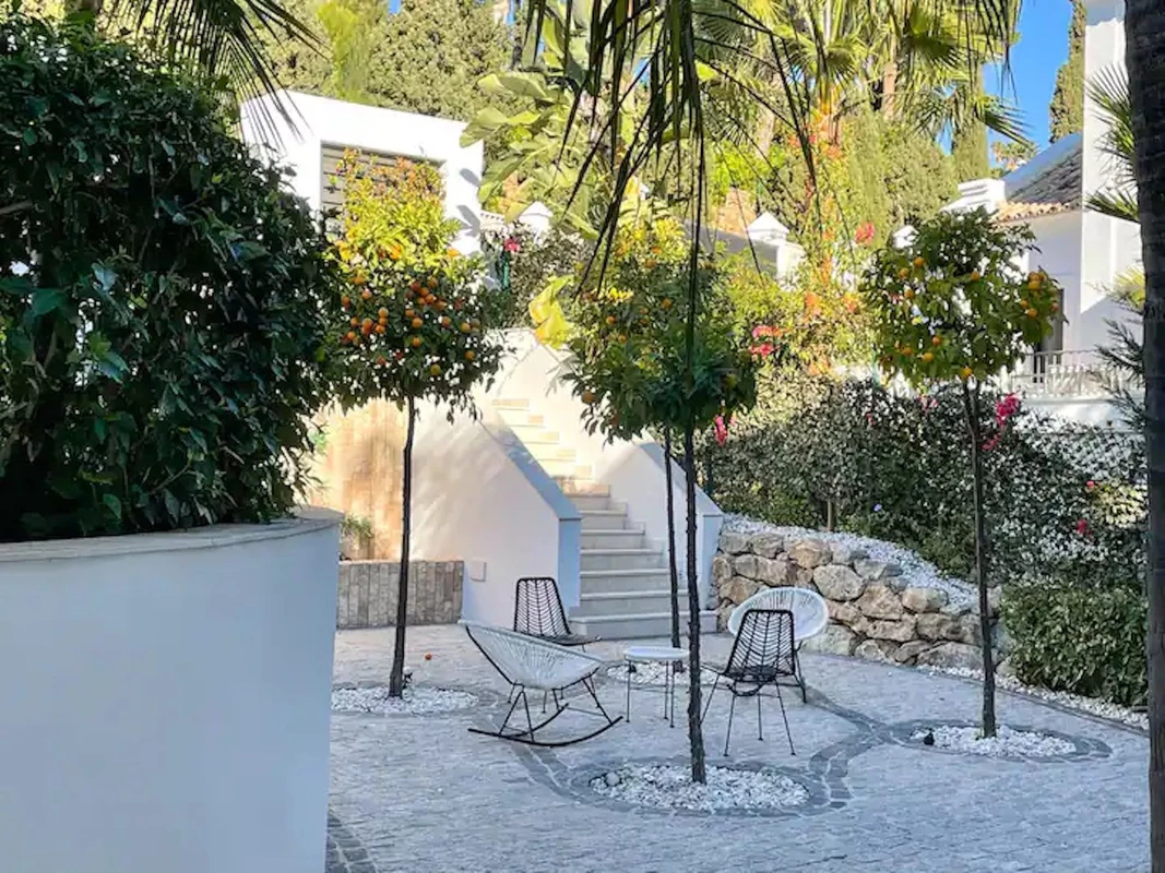 7-aa4cc561180b369757c0bb4af9886cd3