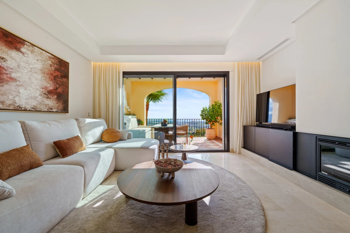 2-5bd7b9d04b45e33852eaf0ec6670150d