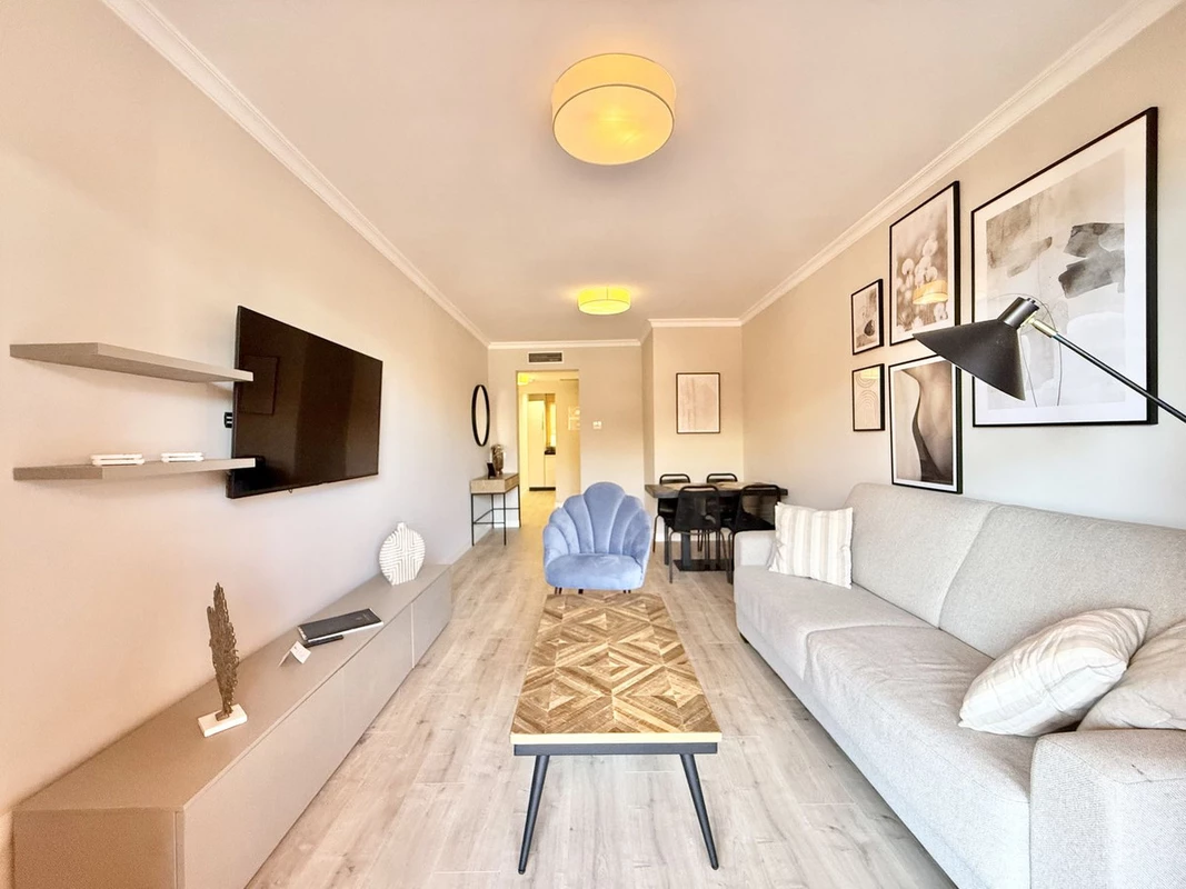 8-e64a9055bba3e77ac8aca3b893cdf826