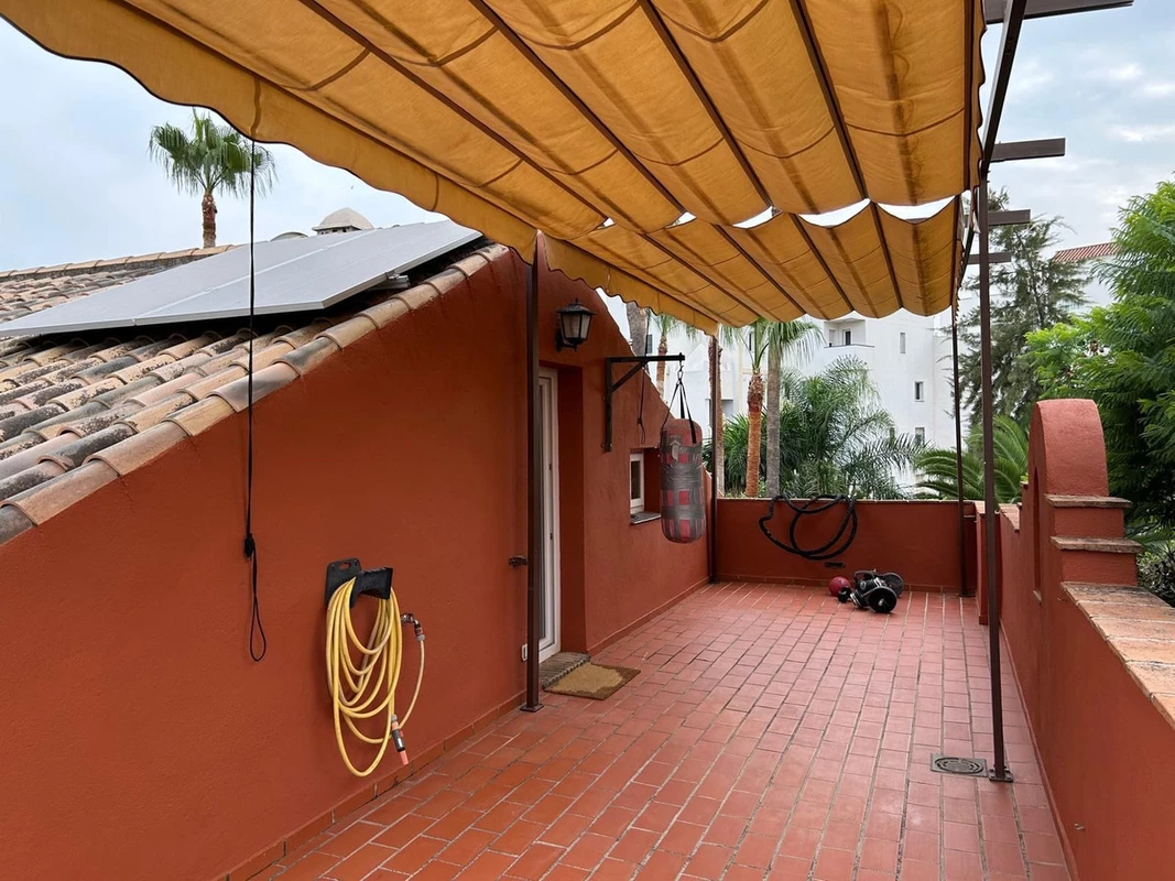 8-e64a9055bba3e77ac8aca3b893cdf826