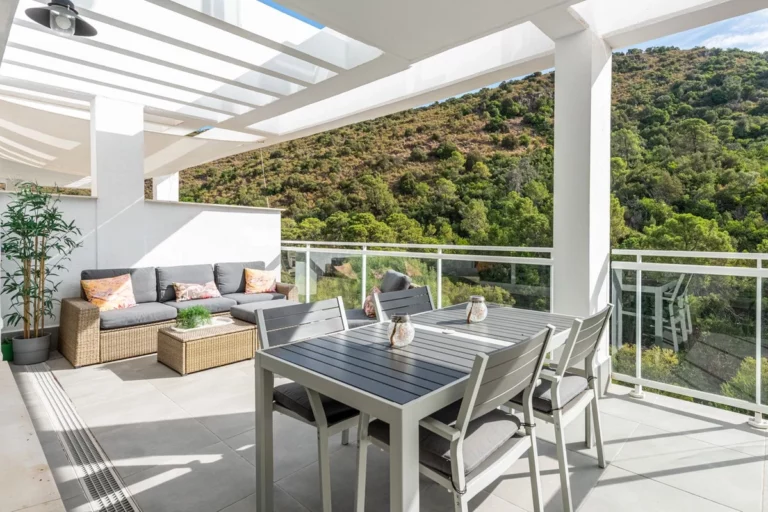 R5176318 | Middle Floor Apartment in Benahavís – € 545,000 – 2 beds, 2 baths