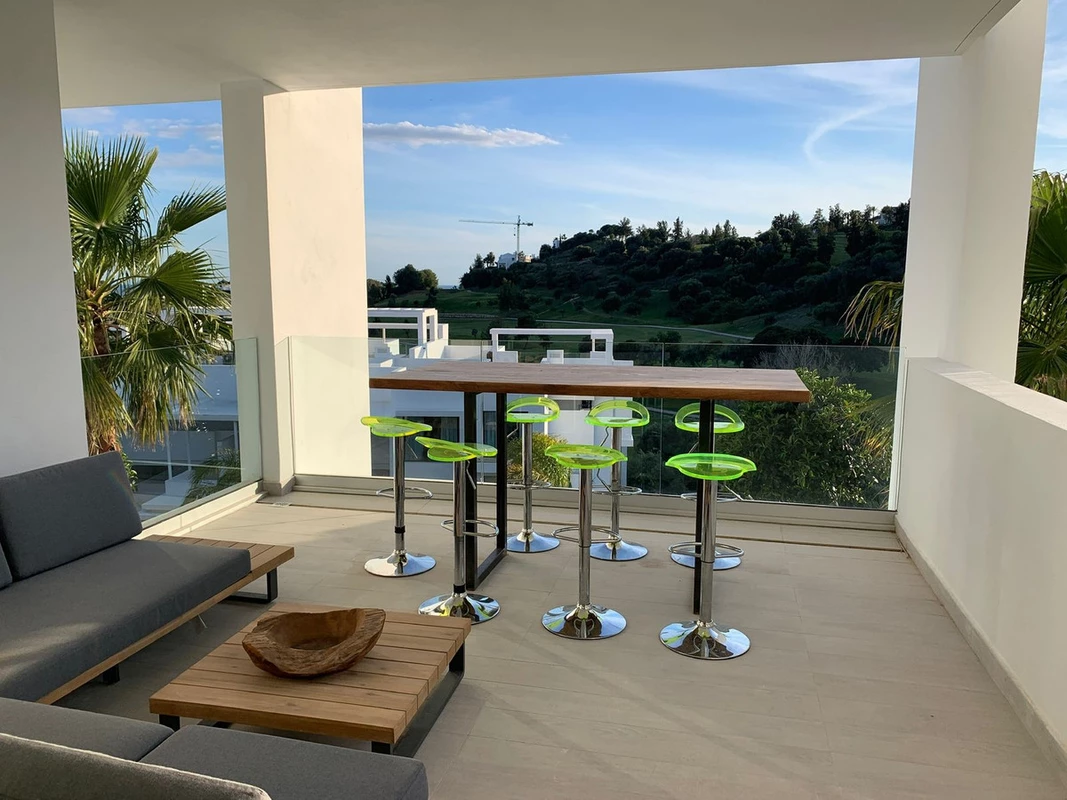 2-5bd7b9d04b45e33852eaf0ec6670150d