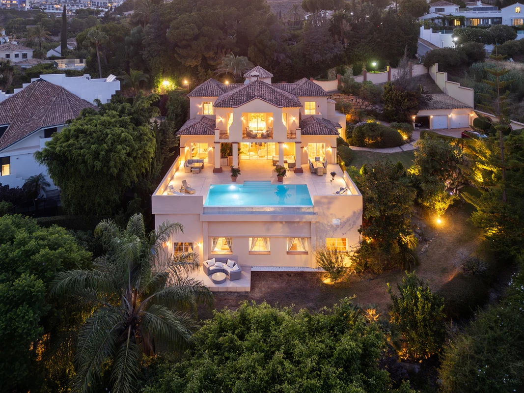 9-467d0cee5b725f3ef65f102a0c2e69c0