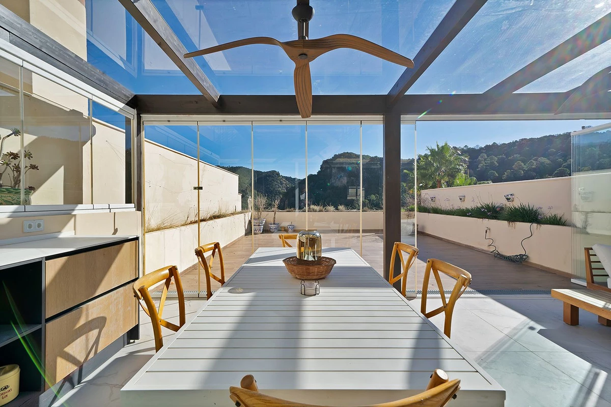 2-5bd7b9d04b45e33852eaf0ec6670150d