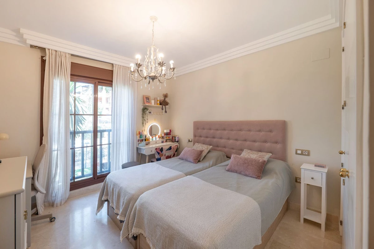 9-467d0cee5b725f3ef65f102a0c2e69c0