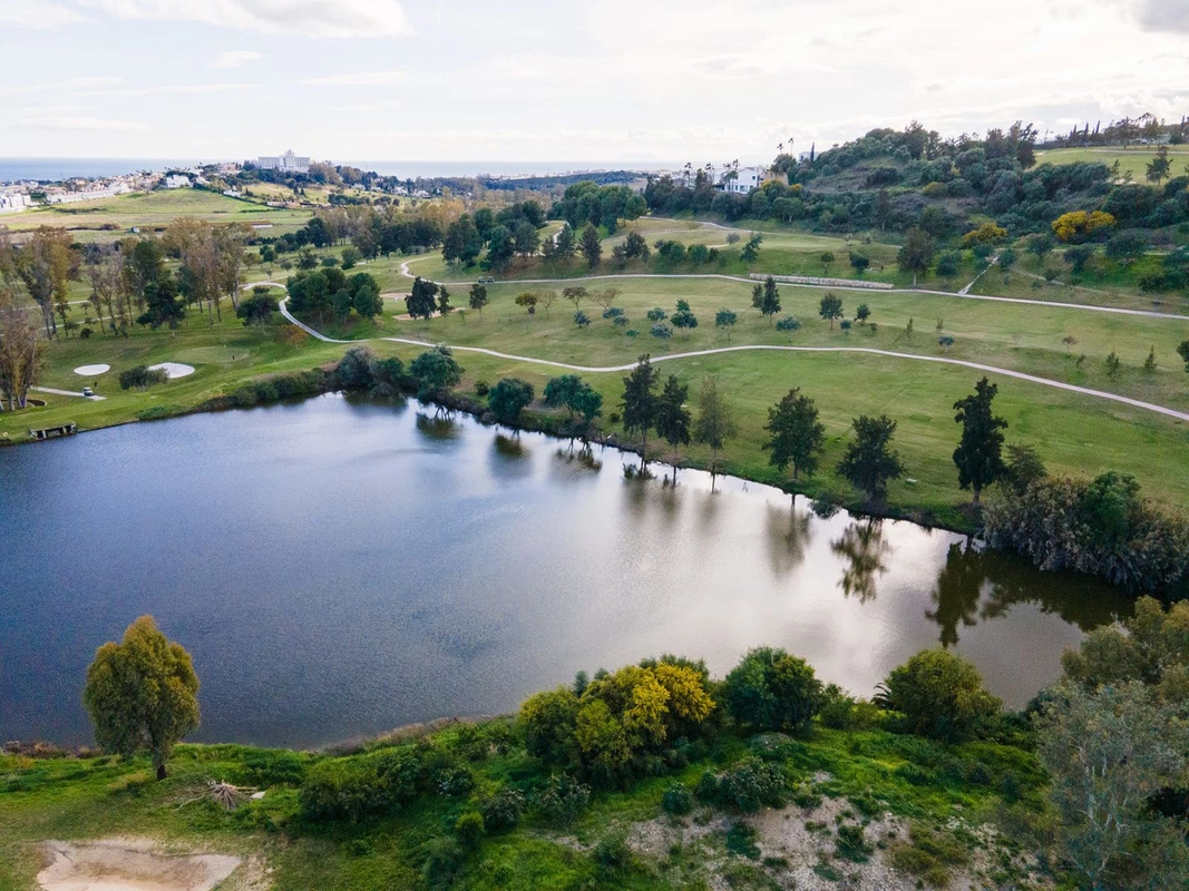 8-e64a9055bba3e77ac8aca3b893cdf826