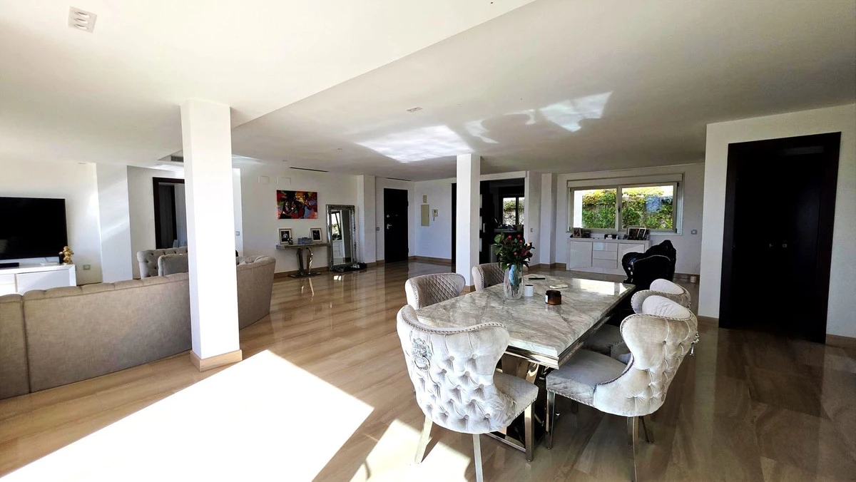 2-5bd7b9d04b45e33852eaf0ec6670150d