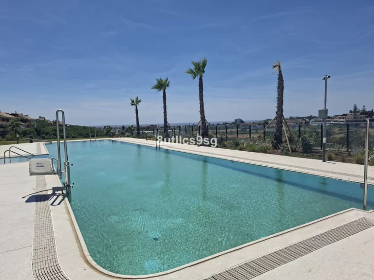 R5211997 | Penthouse in Benahavís – € 1,350,000 – 3 beds, 2.5 baths