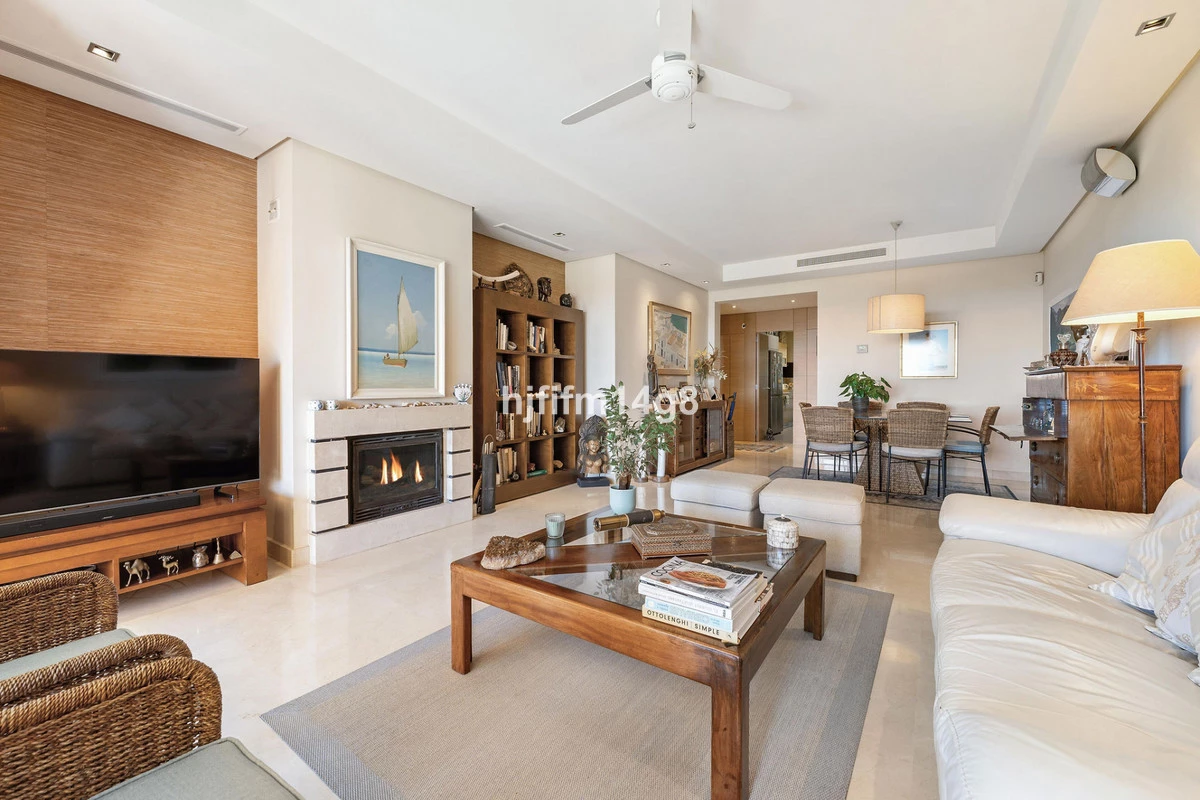 8-e64a9055bba3e77ac8aca3b893cdf826