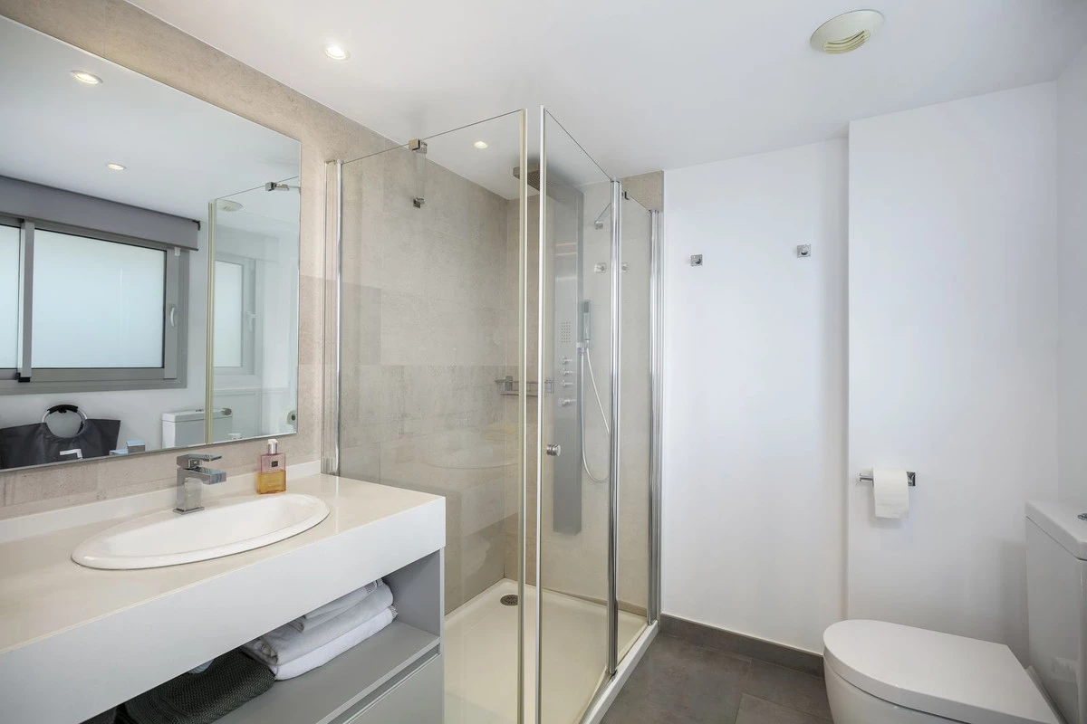 9-467d0cee5b725f3ef65f102a0c2e69c0