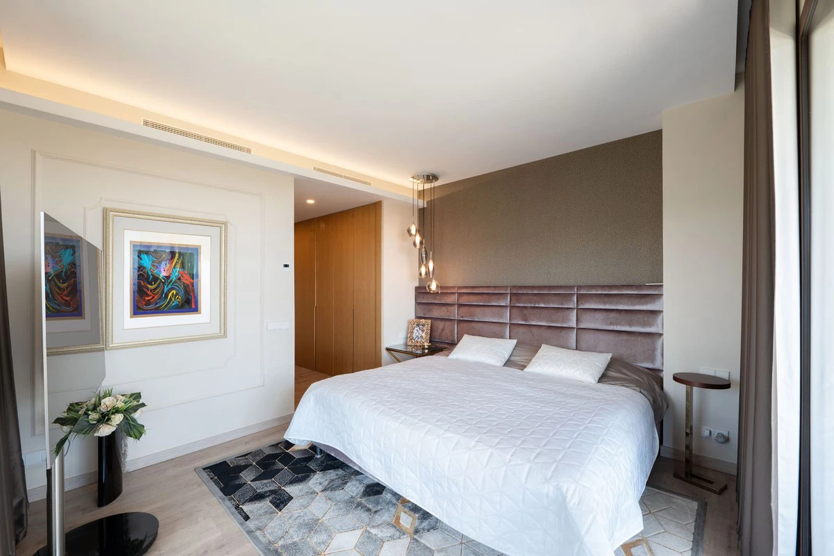 7-aa4cc561180b369757c0bb4af9886cd3