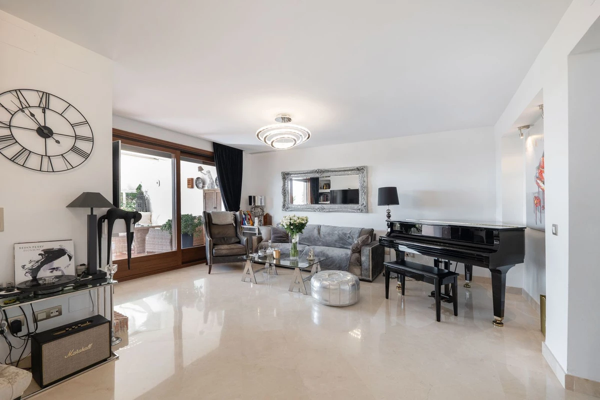 2-5bd7b9d04b45e33852eaf0ec6670150d