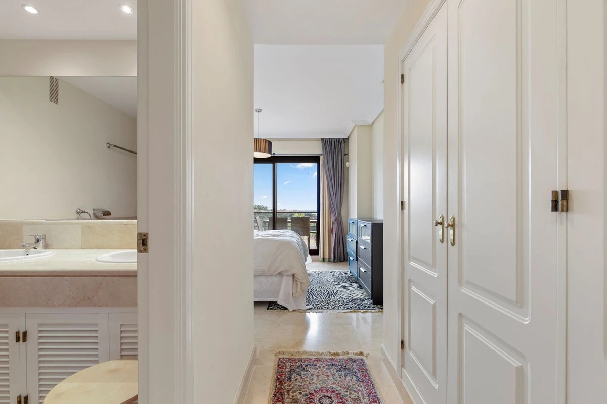 9-467d0cee5b725f3ef65f102a0c2e69c0